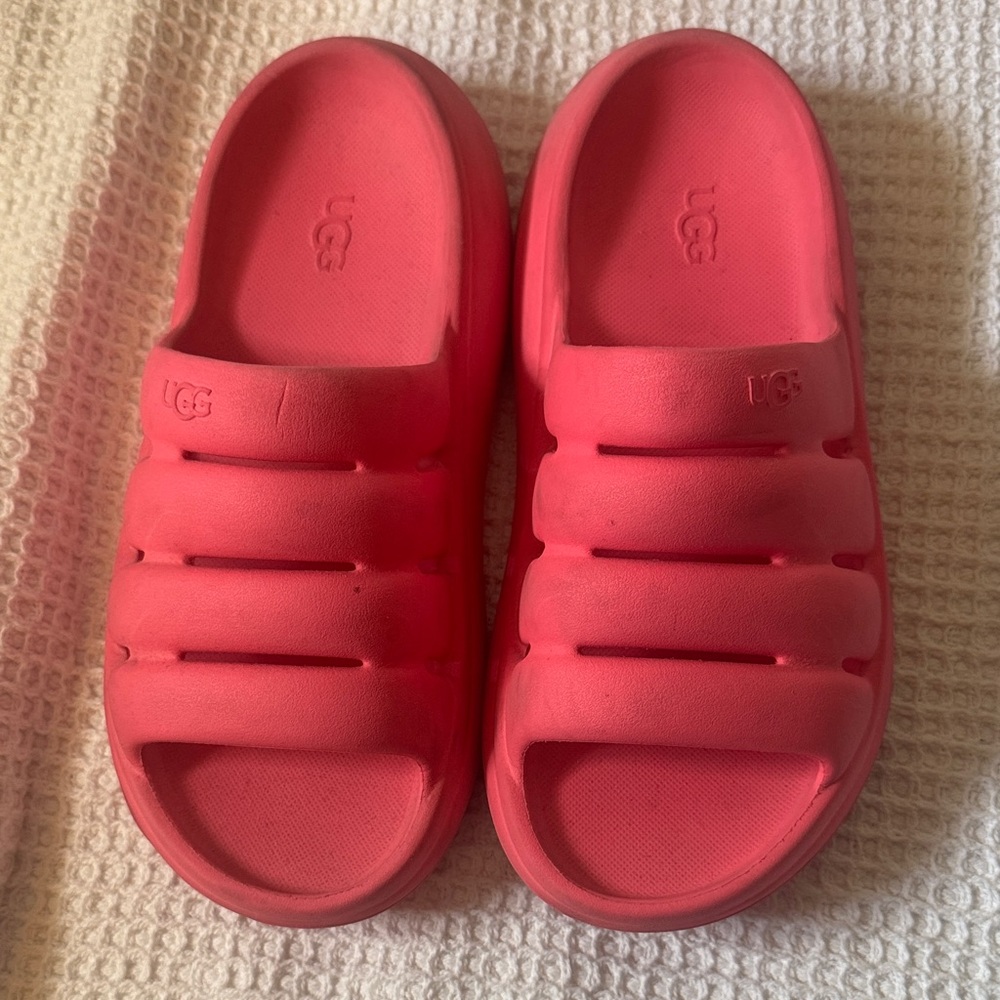 UGG Women Pink Slide Sandals